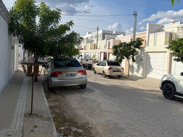 #589 - Casa para Locação em Petrolina - PE - 2